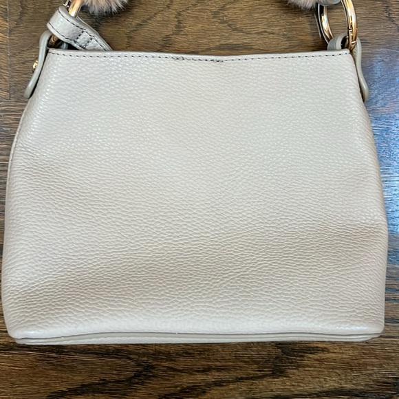 Unbillion Crossbody Bag - Picture 3 of 6